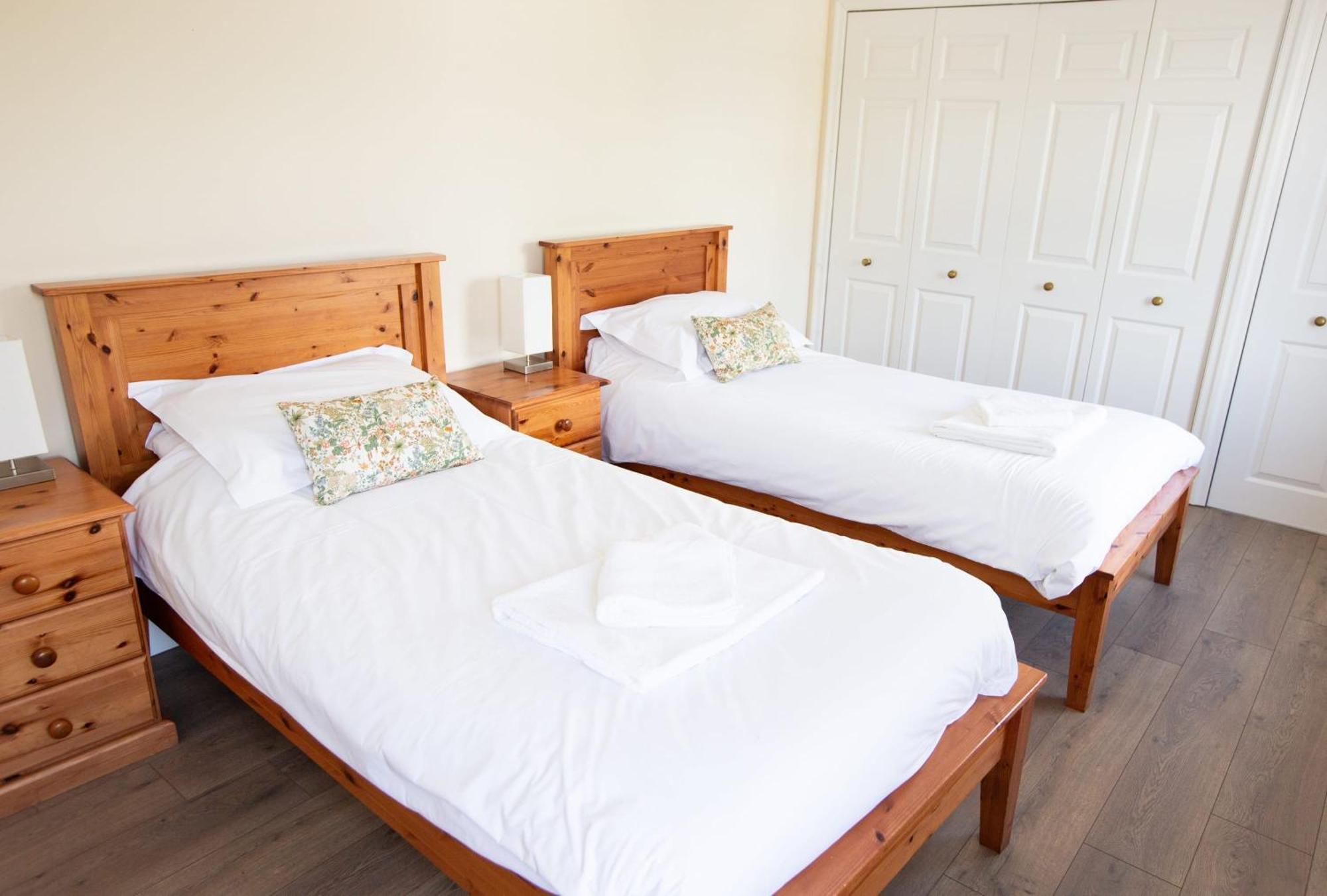 Stunning 6 Bedroom Cottage Near Cornish Coast Bude Eksteriør bilde