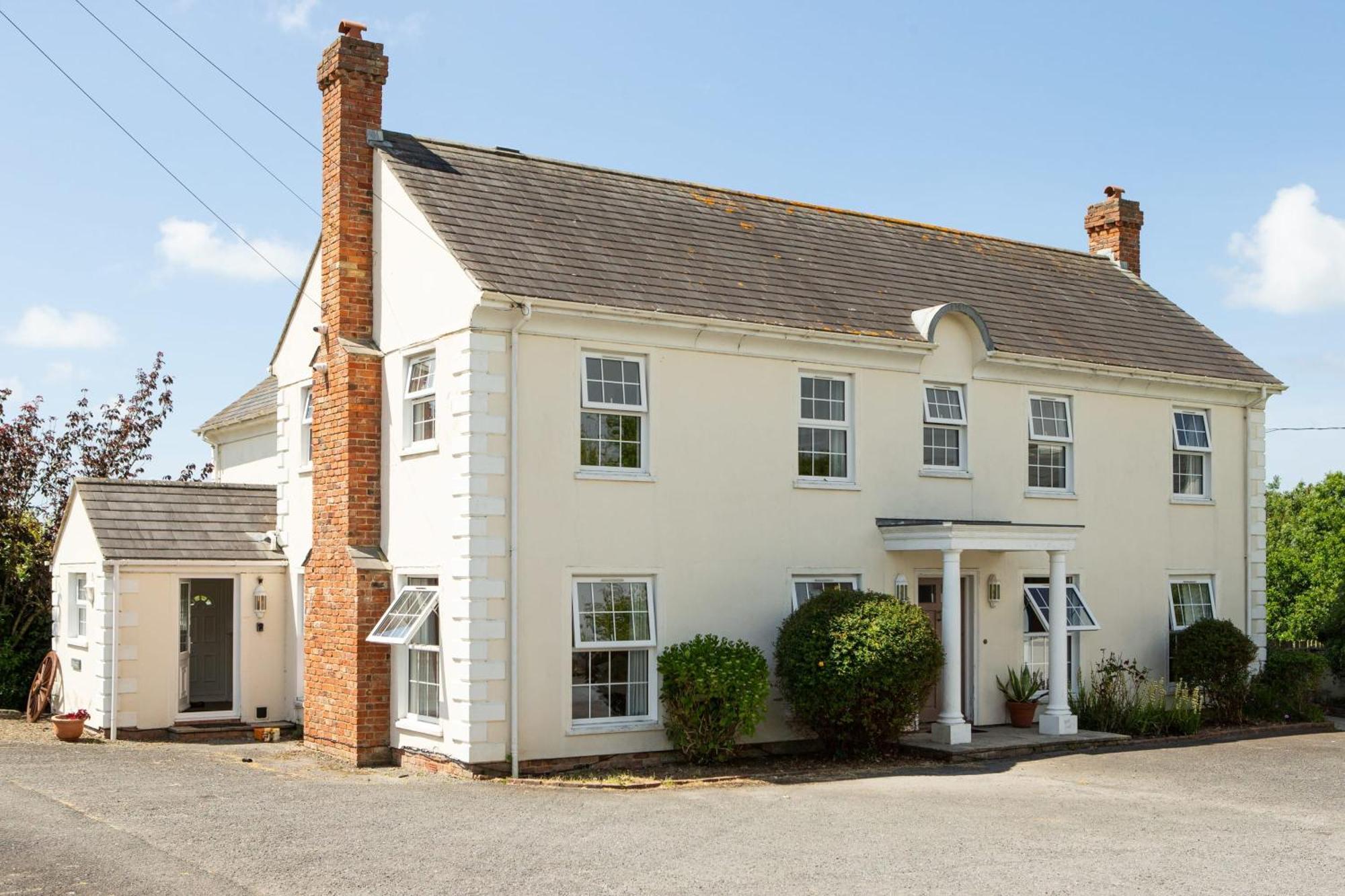 Stunning 6 Bedroom Cottage Near Cornish Coast Bude Eksteriør bilde