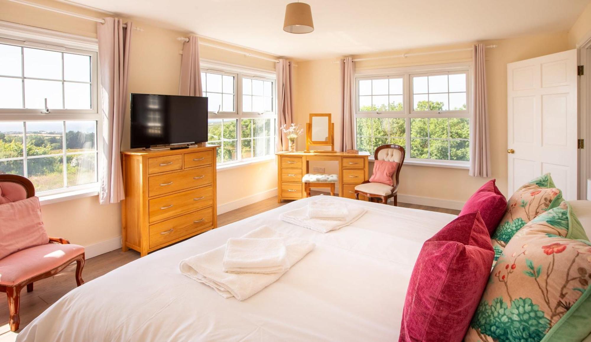 Stunning 6 Bedroom Cottage Near Cornish Coast Bude Eksteriør bilde